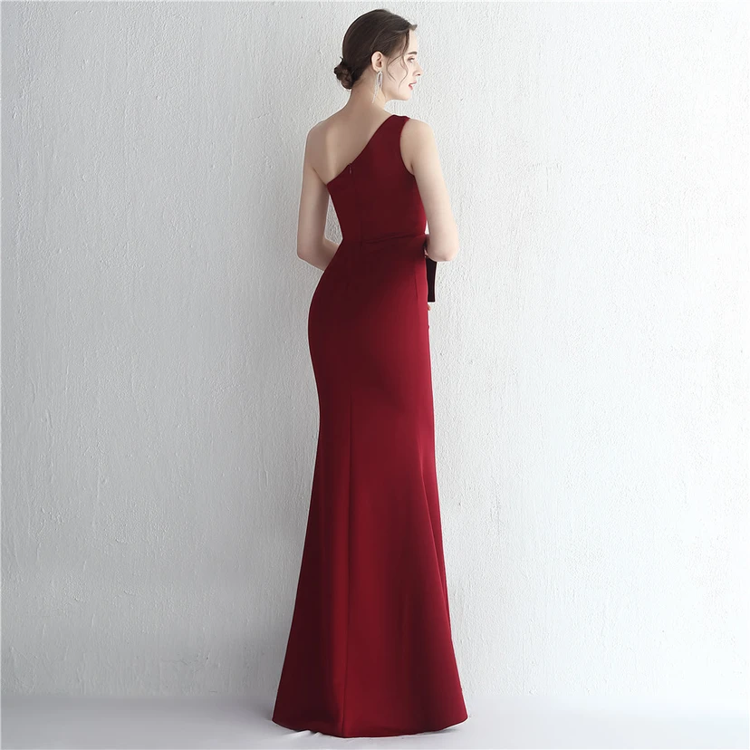 Satin-Kleid, schmal geschnitten, schulterfrei, lang, für festliche Anlässe wie Dinnerpartys, Hochzeiten oder Ausstellungen von Automodellen view 6
