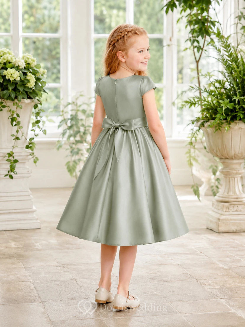 Salbeigrünes, schlichtes, teelanges A-Linien-Kleid aus Satin mit Rundhalsausschnitt, kurzen Ärmeln und Blumenmuster für Blumenmädchen view 2