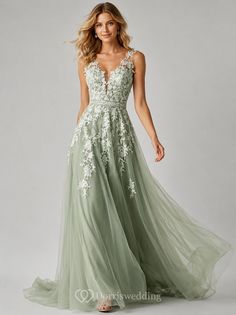 Robe trapèze en tulle et dentelle, col en V, ornée d'appliqués et dos nu en V view 3