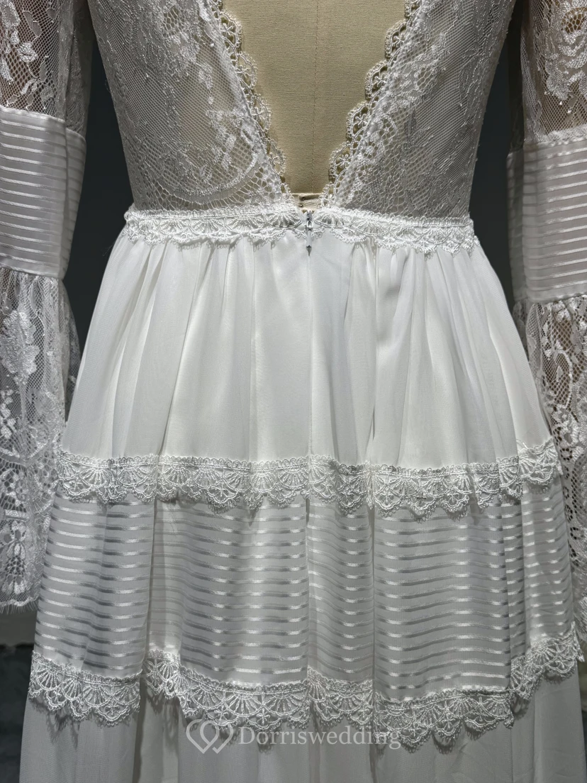 Boho-Chic-Strandhochzeitskleid mit Spitze, langen Ärmeln und tiefem V-Ausschnitt, langen Ärmeln und tiefem Rückenausschnitt view 10