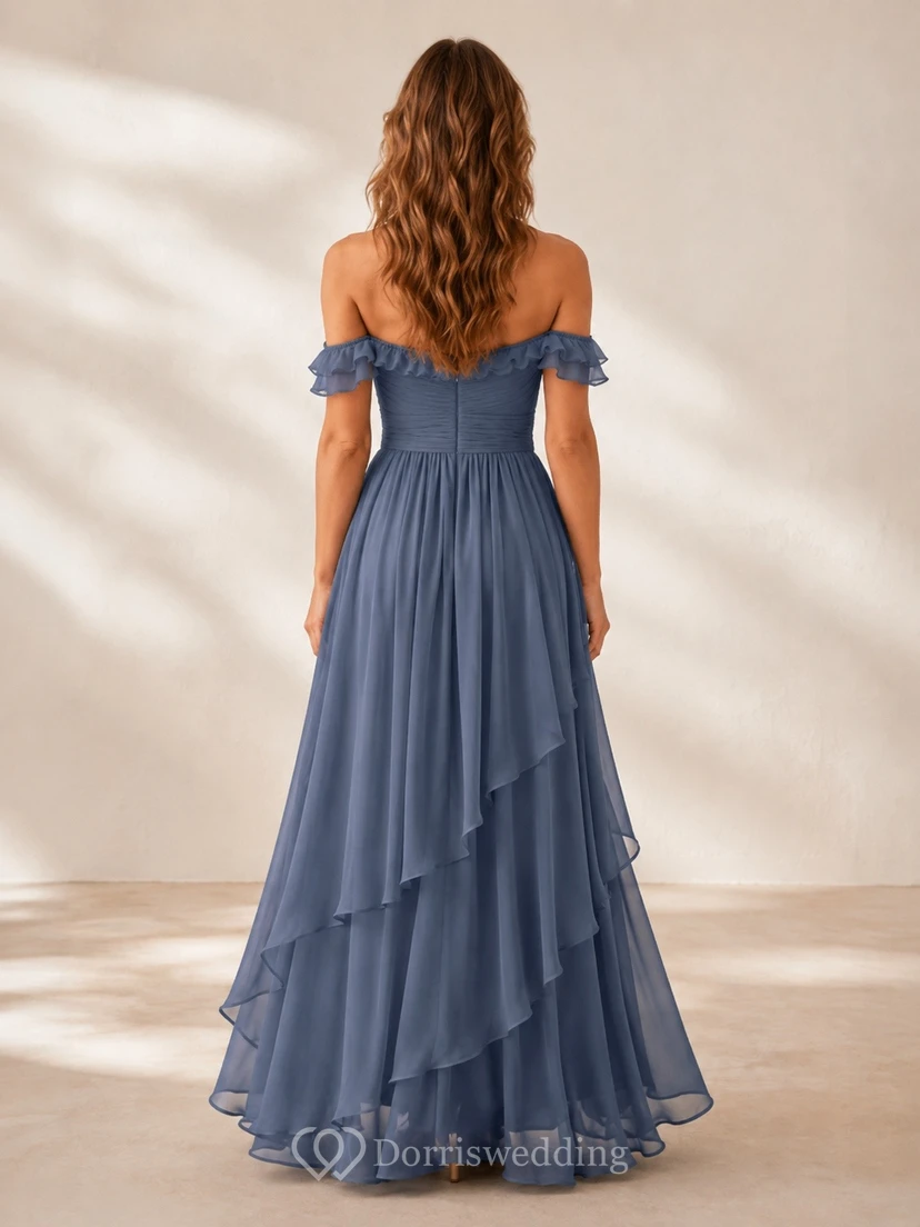 Stahlblaues, schulterfreies, kurzärmeliges, gestuftes Chiffon-Maxikleid in Bodenlänge mit Stufenrock view 2