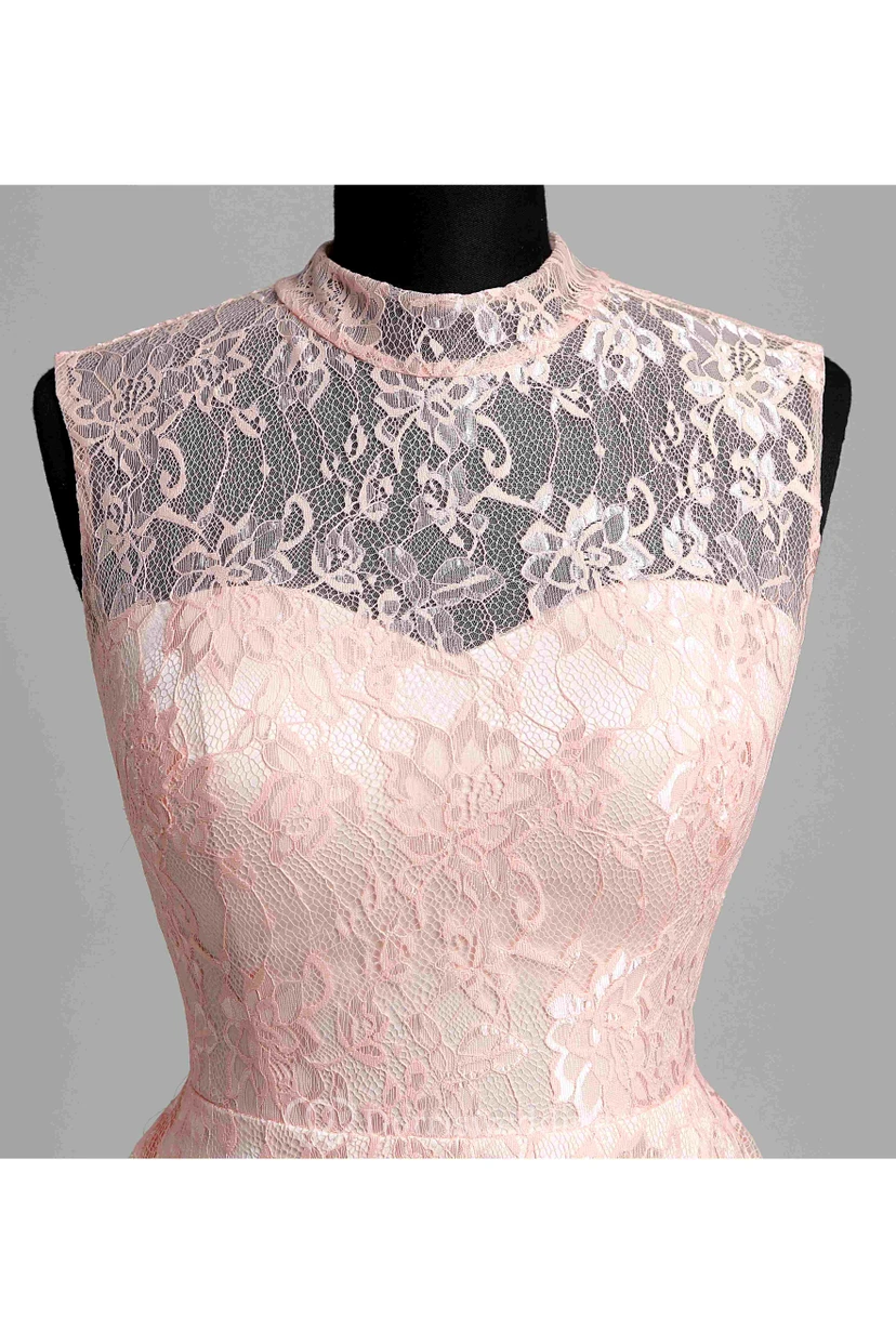 Robe courte/mini en dentelle simple, coupe trapèze, col montant, sans manches view 4
