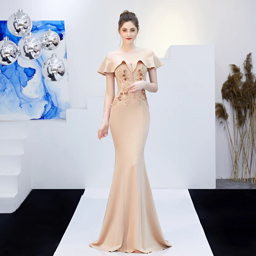 Robe de mariée longue rouge asymétrique à une épaule, coupe sirène, idéale pour un banquet ou une soirée de mariage. view 39