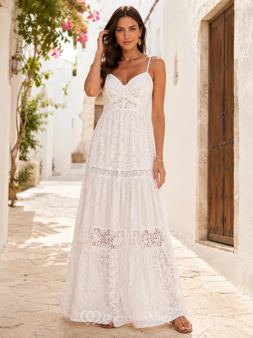 Romantisches weißes Baumwollspitzen-Kleid in A-Linie, bodenlang, mit Spaghettiträgern und Ausschnitt