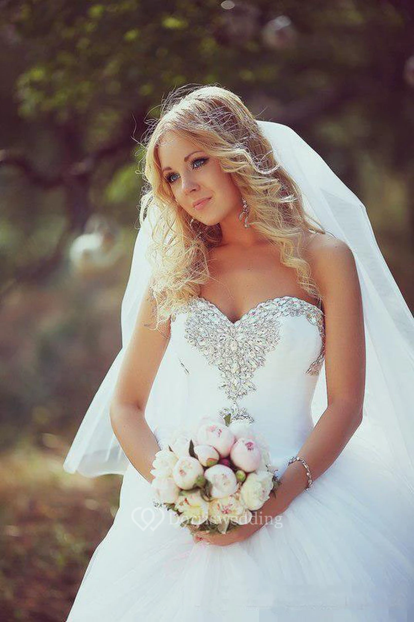 Sweetheart Neckline Crystal Court Train Tulle Bridal Gowns  view 3