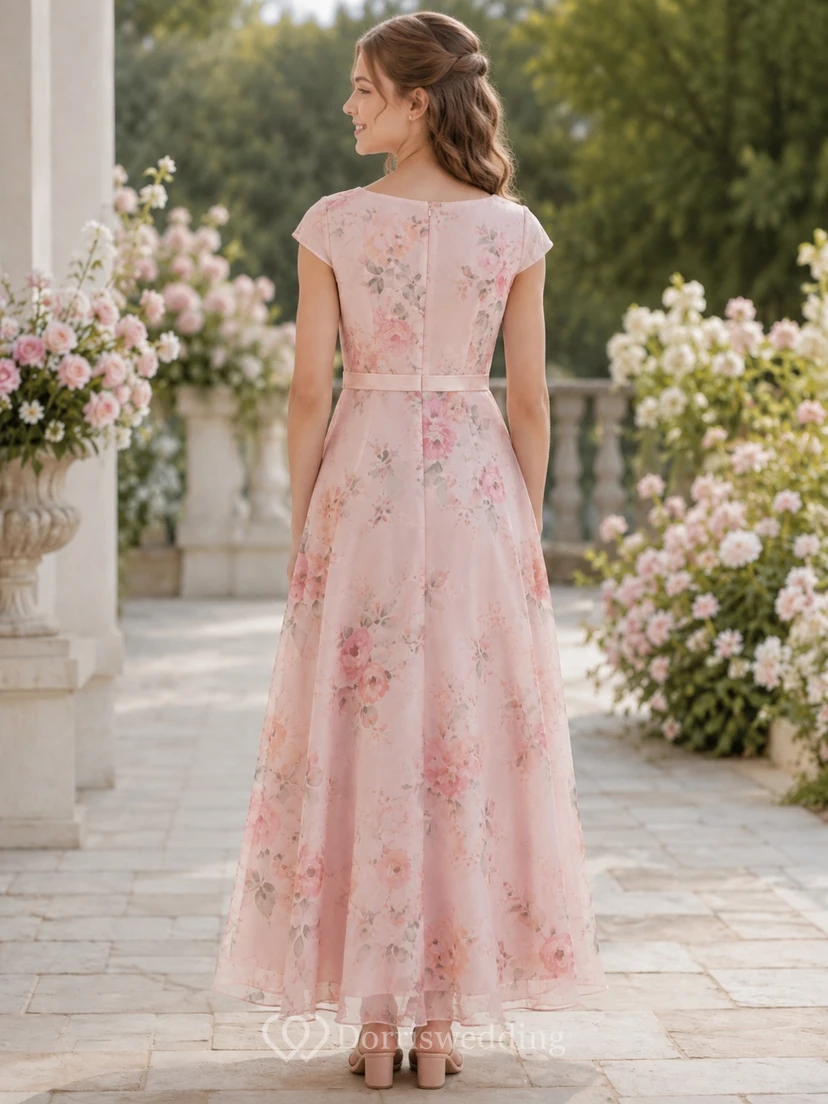 Zartrosa Brautjungfernkleid im A-Linien-Stil mit Rundhalsausschnitt, kurzen Ärmeln und floralem Muster im Boho-Stil view 2