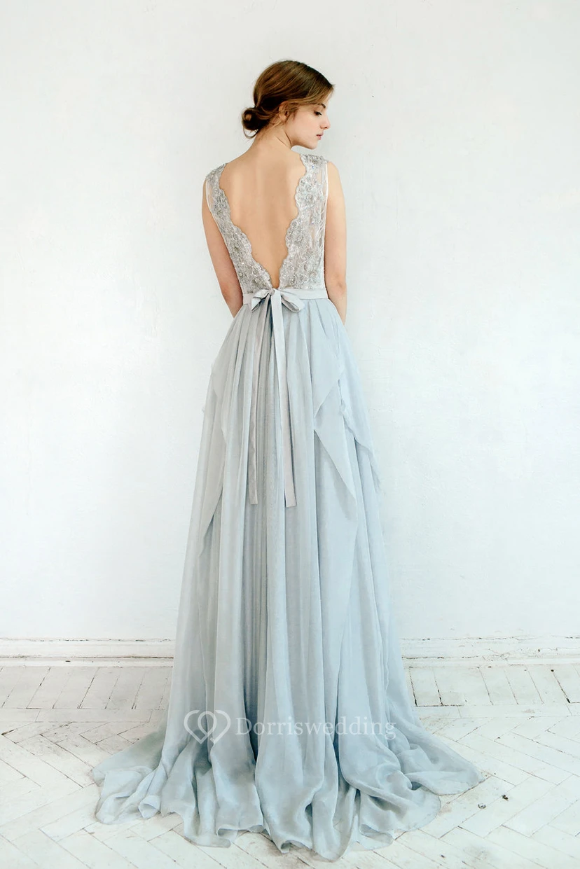 Ärmelloses, bodenlanges, lila Brautjungfernkleid mit Spitze und Perlen view 2