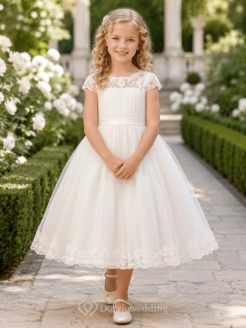 Vestido de niña de flores de corte A con mangas cortas, corpiño de encaje, dobladillo festoneado, falda de tul, estilo clásico de herencia.