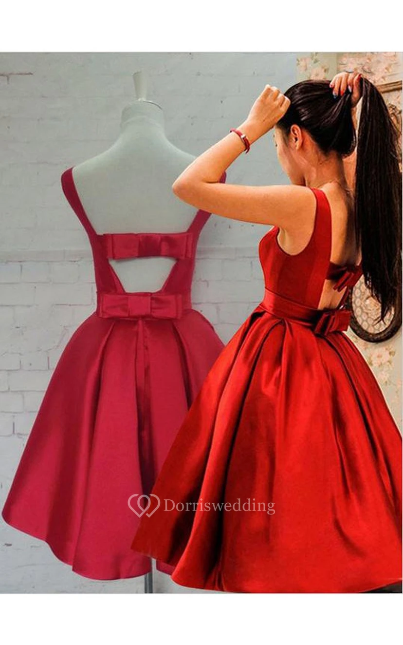 Vestido rojo de satén sin mangas hasta la rodilla con lazo en la espalda view 2
