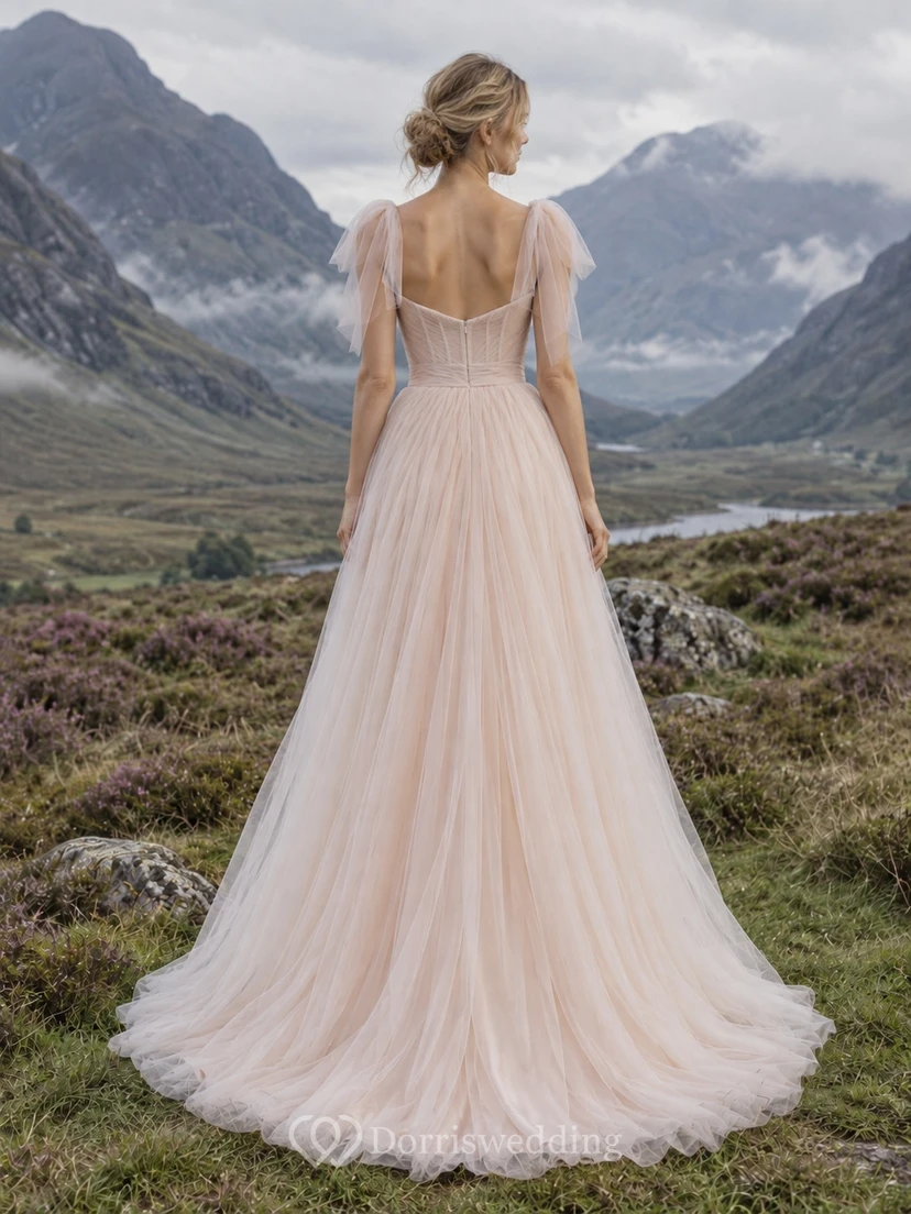 Zartrosa Tüll-Brautkleid mit herzförmigem Ausschnitt, Schleifenträgern und vorderem Schlitz view 2