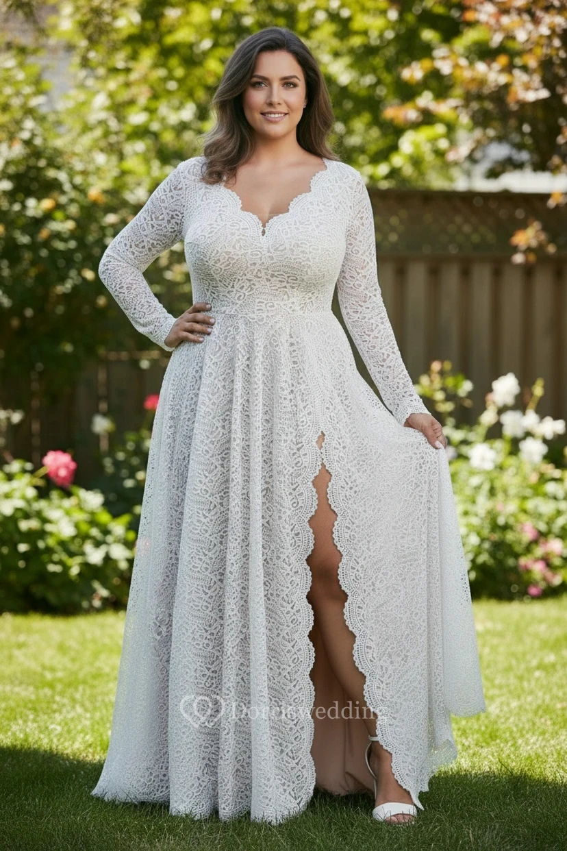 Vestido de novia de talla grande de encaje integral con mangas largas y abertura alta.