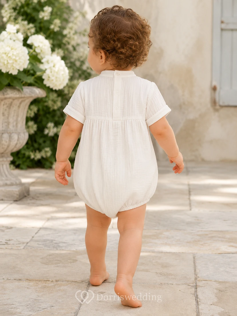 Elfenbeinfarbenes Taufkleid mit Stehkragen, gerafften Kurzarmärmeln für Jungen view 2