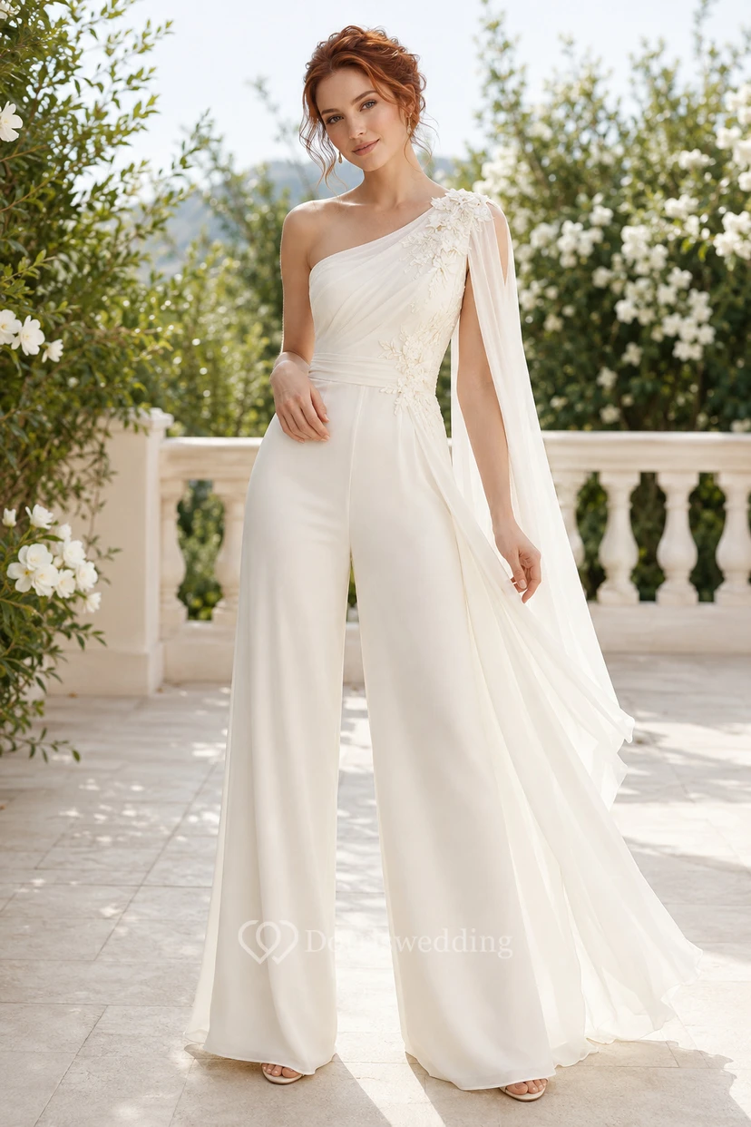 Combinaison de mariée ivoire asymétrique avec traîne en mousseline