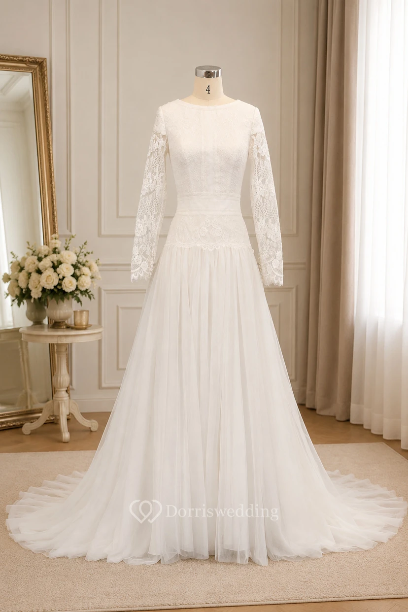 Robe de mariée modeste à manches longues et taille basse, coupe trapèze, en tulle avec superposition de dentelle et plis view 7