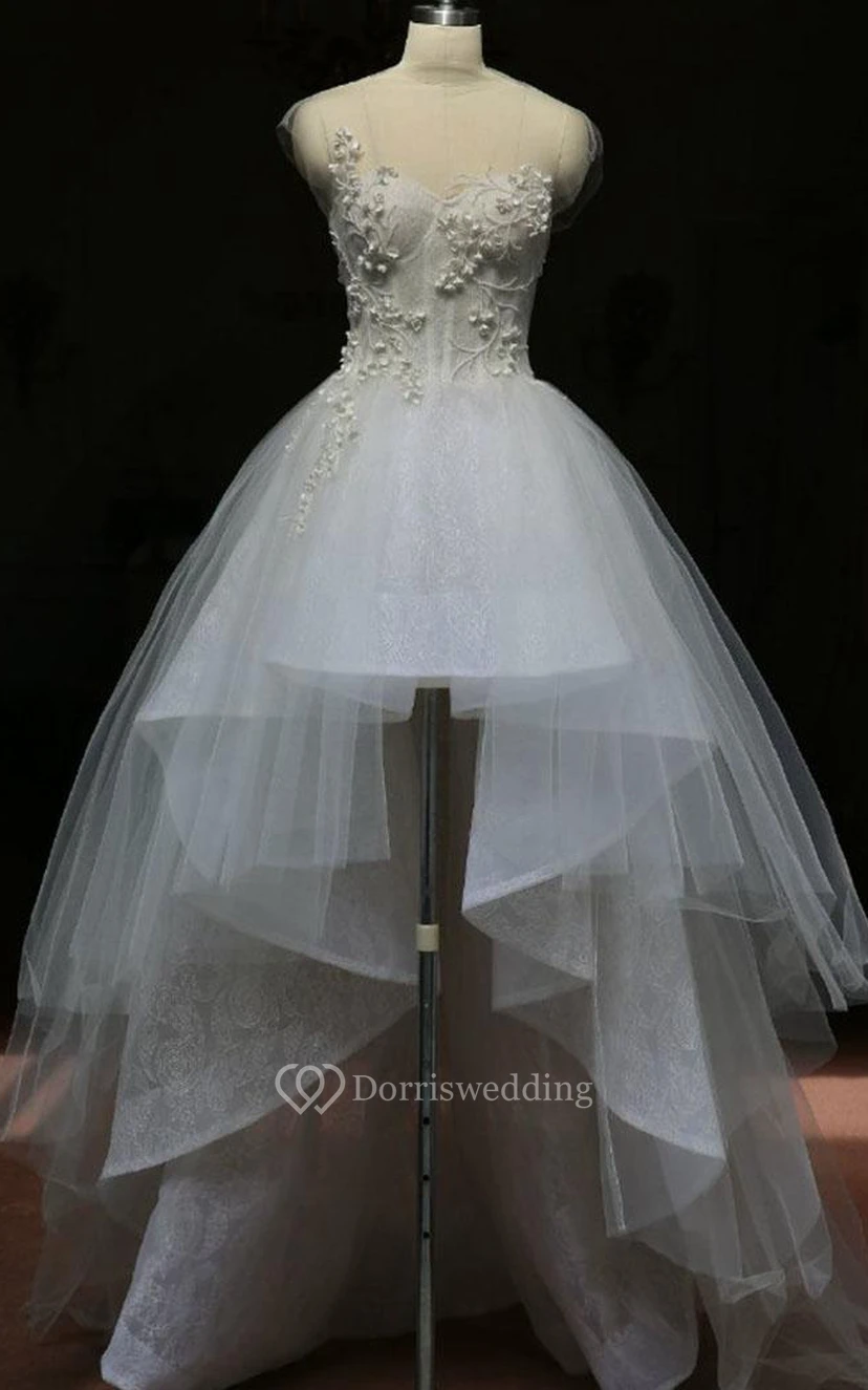 Robe mini col montant sans manches à col évasé, perles, fermeture éclair et décolleté en goutte d'eau, en tulle et dentelle view 4