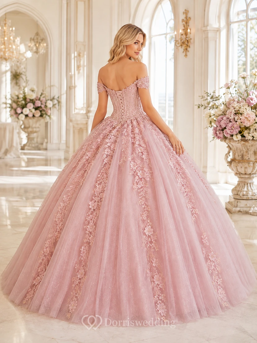Vestido de quinceañera largo hasta el suelo, de lujo, color rosa empolvado, con hombros descubiertos, bordados florales y encaje, tul y vestido de gala. view 2