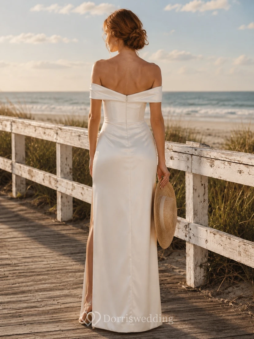 Strand-Satin-Etui-Kleid mit schulterfreiem Ausschnitt, Wasserfallkragen und Schlitz für eine Hochzeit im Ausland view 2