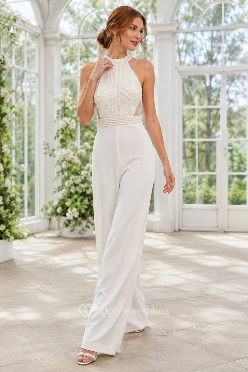 Braut-Jumpsuit mit Neckholder, Schlüssellochausschnitt am Rücken und Perlenbesatz