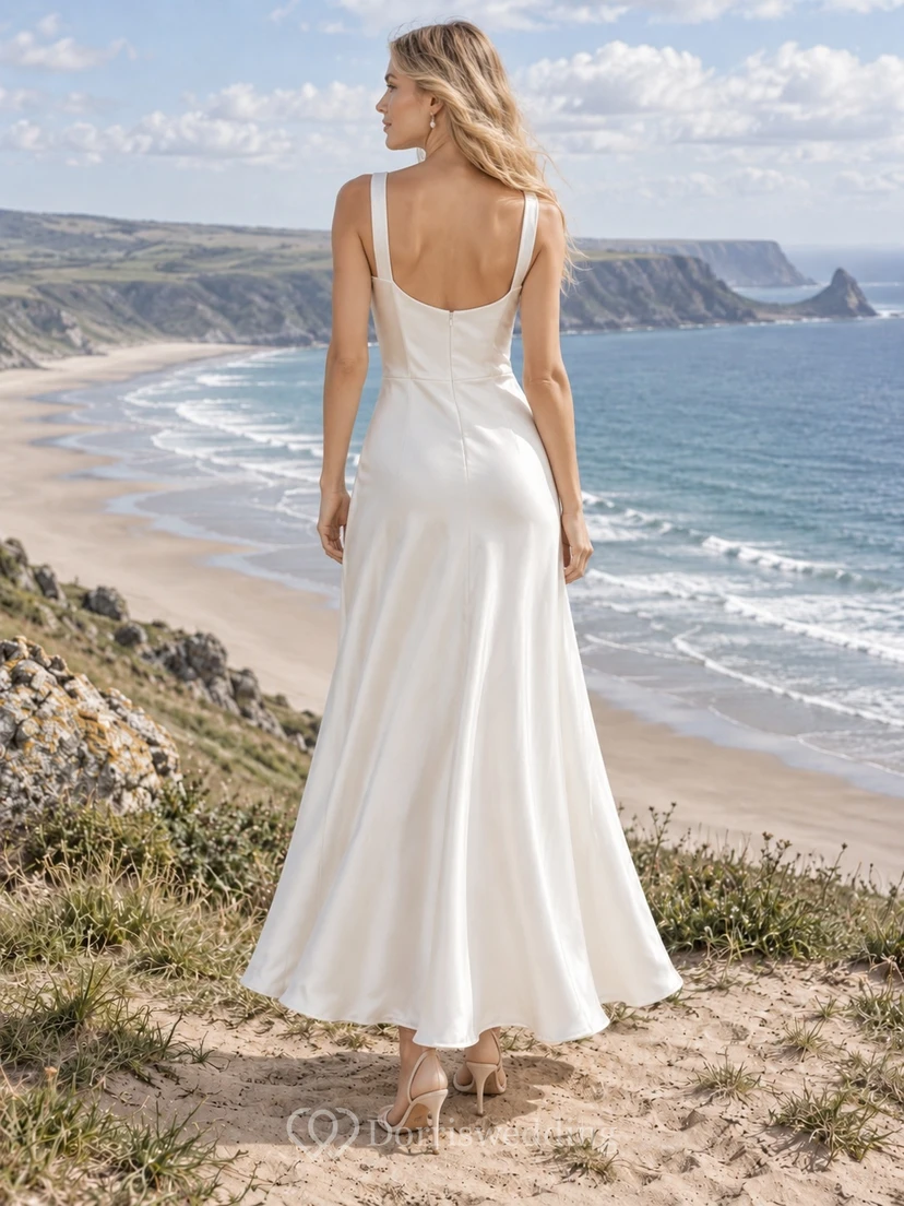 Vestido de novia sencillo para la playa, corte recto, escote cuadrado, sin mangas, largo hasta los tobillos, tirantes anchos, espalda escotada. view 2