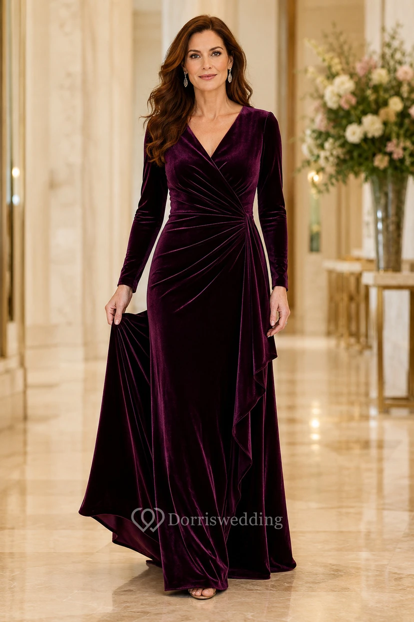 Robe de mère trapèze en velours prune à col V et manches longues