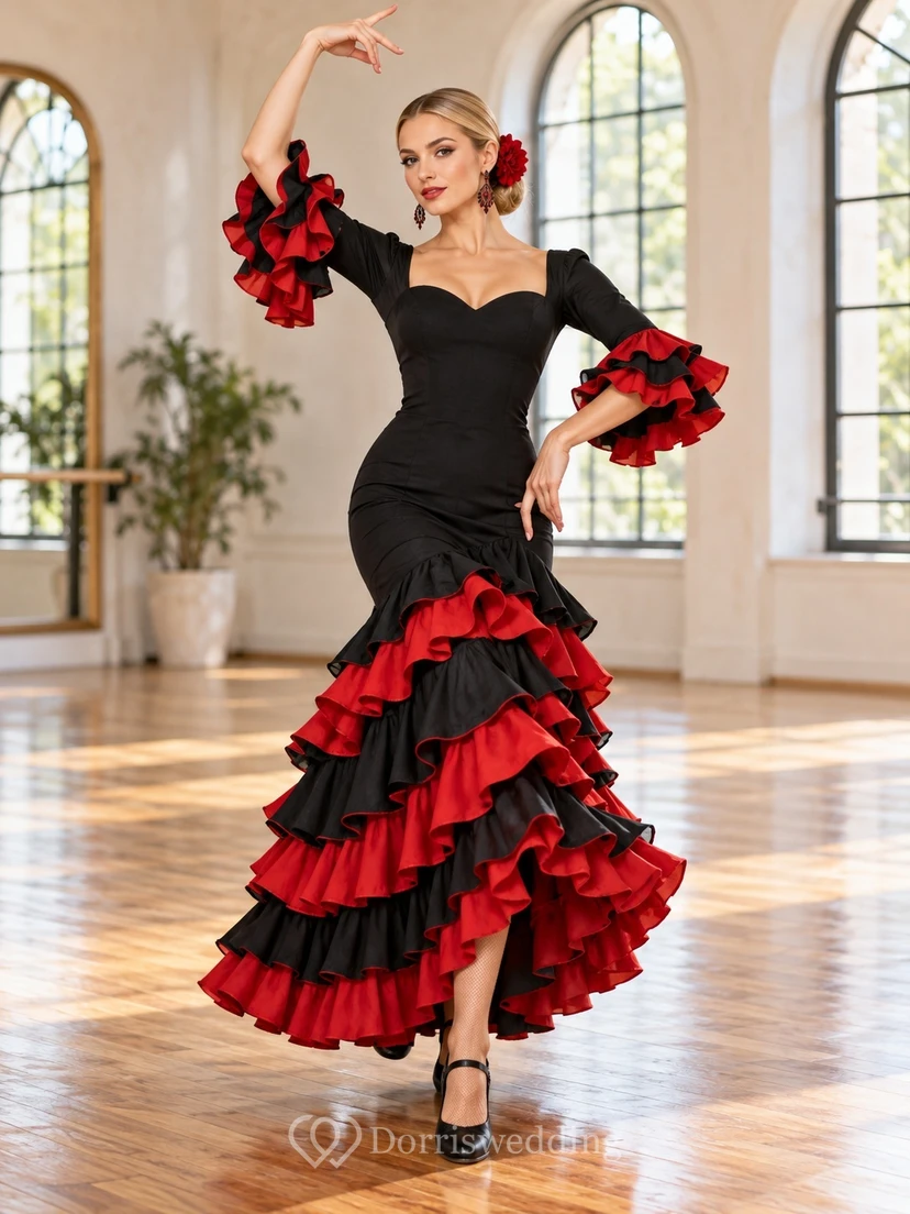 Robe de danse flamenco noire et rouge à décolleté cœur et manches cloche asymétrique