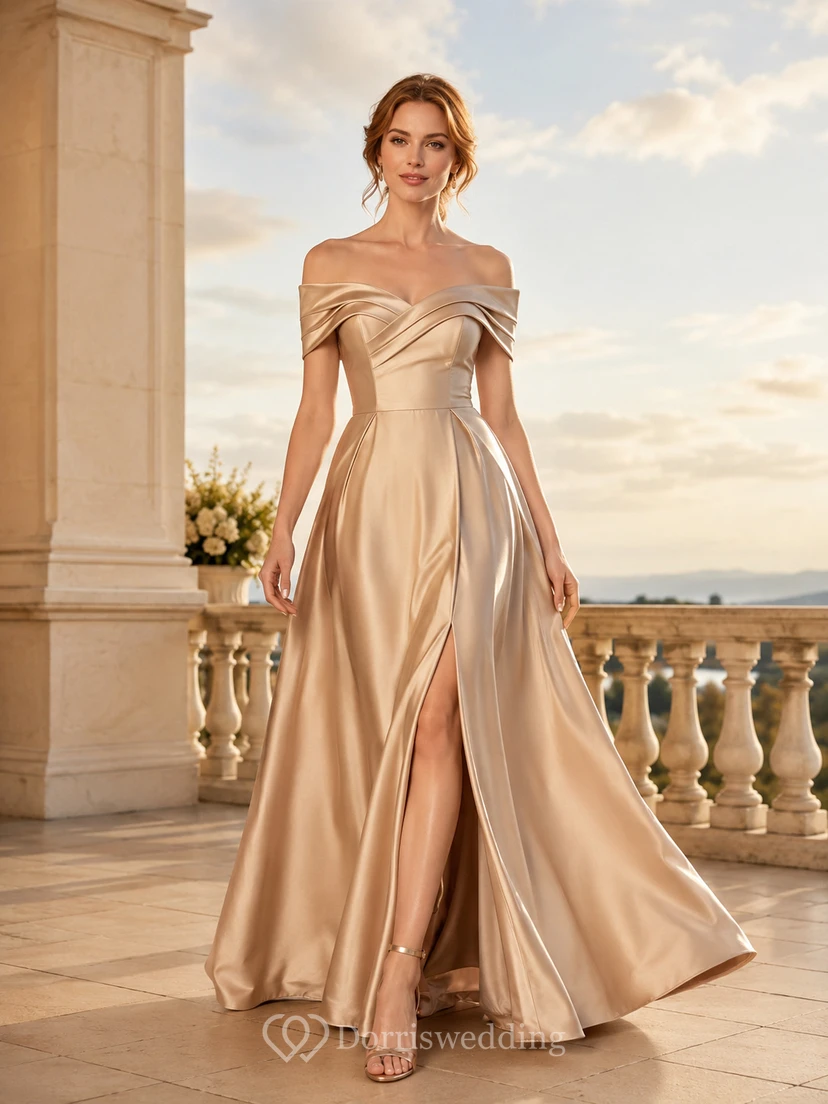 Champagnerfarbenes, schulterfreies, geschlitztes A-Linien-Abendkleid aus Satin für elegante Empfänge