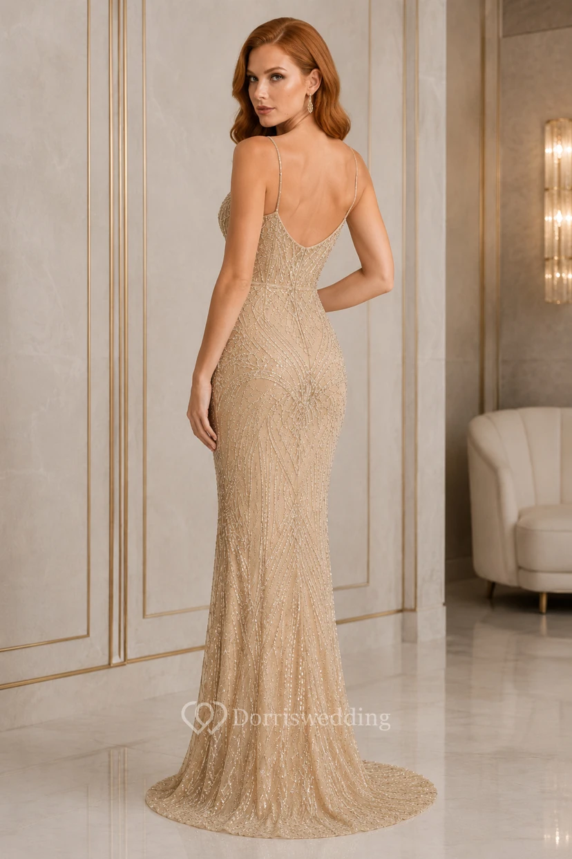 Robe de soirée fourreau champagne à fines bretelles et perles, idéale pour les soirées et les événements formels. view 2