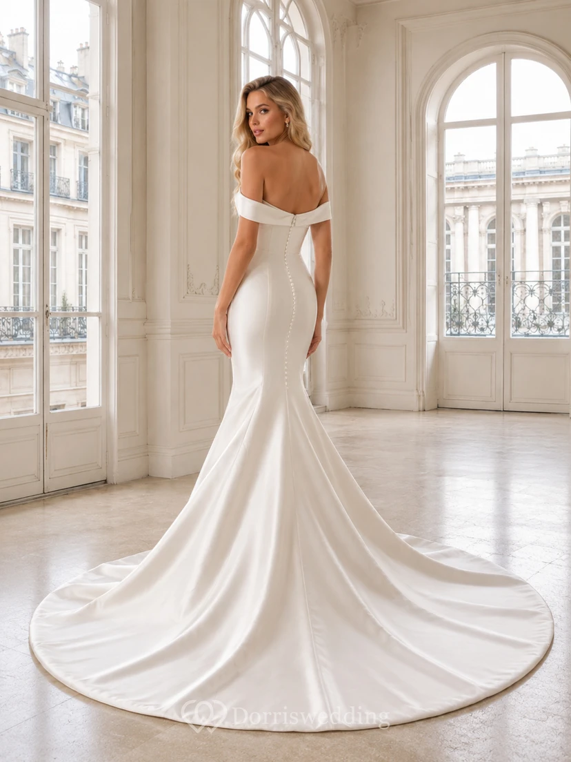 Robe de mariée sirène en satin opulent, épaules dénudées, manches courtes, traîne chapelle, froncée, style domaine. view 2