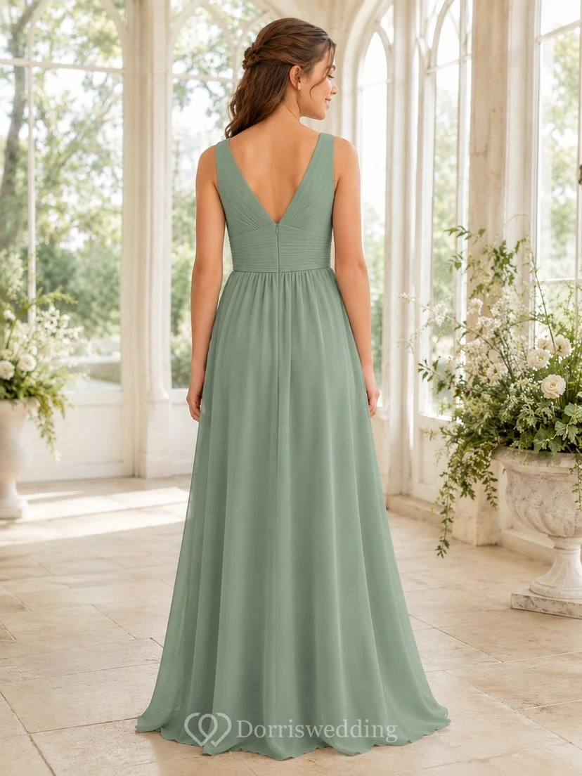Vestido de dama de honor juvenil verde celadón, corte en A, escote en V, sin mangas, sencillo y formal view 2
