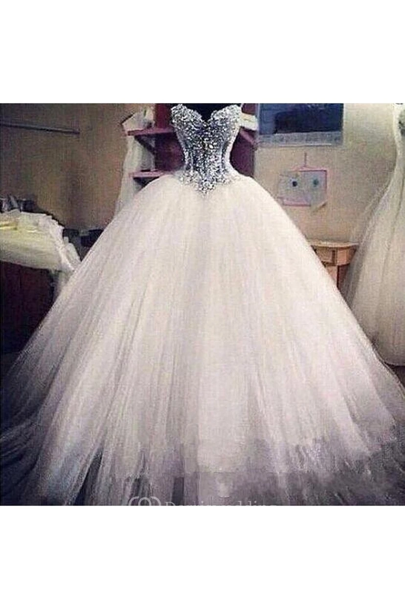 Elegant Sweetheart Sleeveless Tulle Wedding Dress With Appliques Beadings view 5