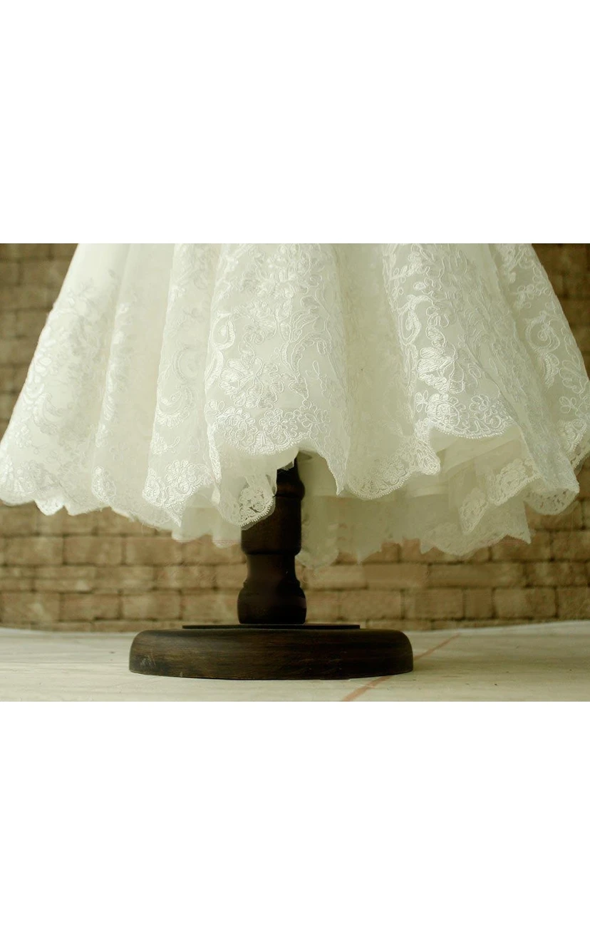 Illusion Neckline Sleeveless A-line Pleated Lace Long Dress With Keyhole and Bows view 6
