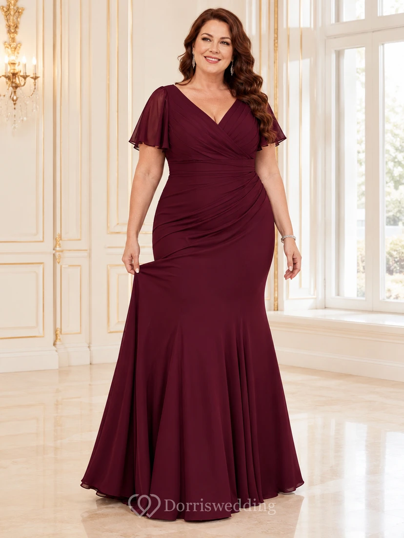 Romantisches Brautkleid in Übergröße, burgunderrot, V-Ausschnitt, flatternde Ärmel, asymmetrisch gerafft, Meerjungfrauen-Stil, bodenlang