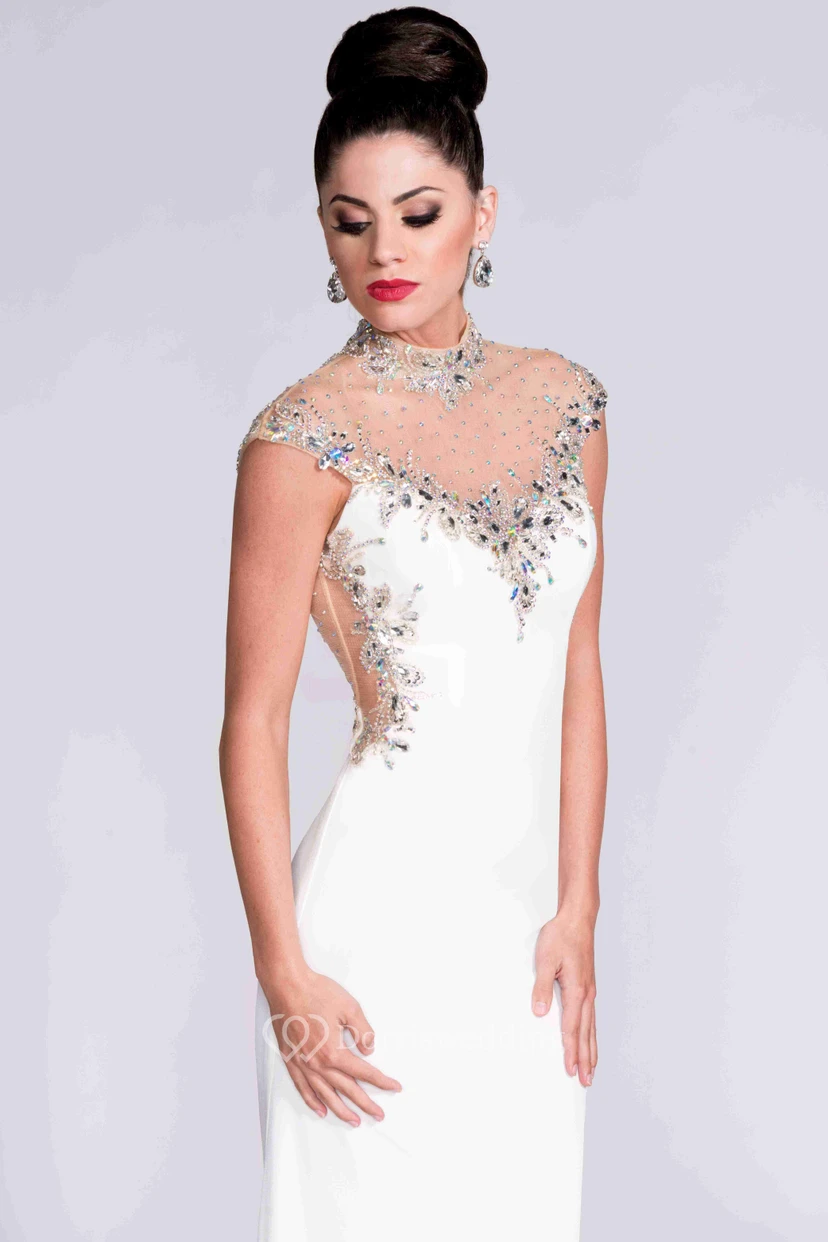 Jersey-Abendkleid mit hohem Kragen, kurzen Ärmeln, Schlüssellochausschnitt am Rücken und glänzendem Oberteil view 2