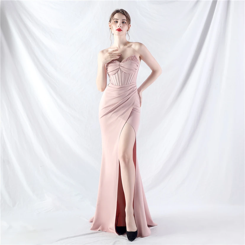 Vestido de noche de alta gama con cintura de espiga, elaborado con cuentas y forma elaborada. view 38