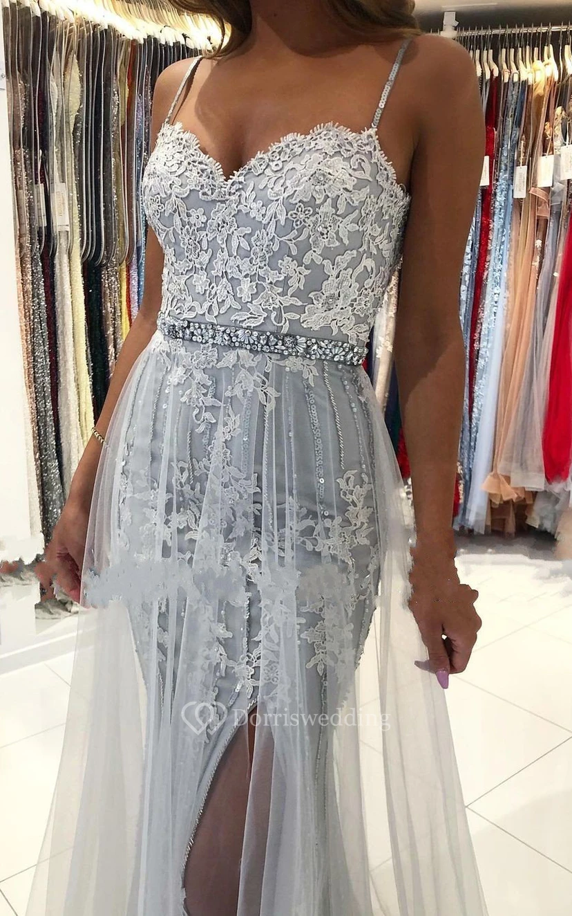 Ätherisches, bodenlanges, ärmelloses Abendkleid aus Spitze in A-Linie mit Applikationen view 4
