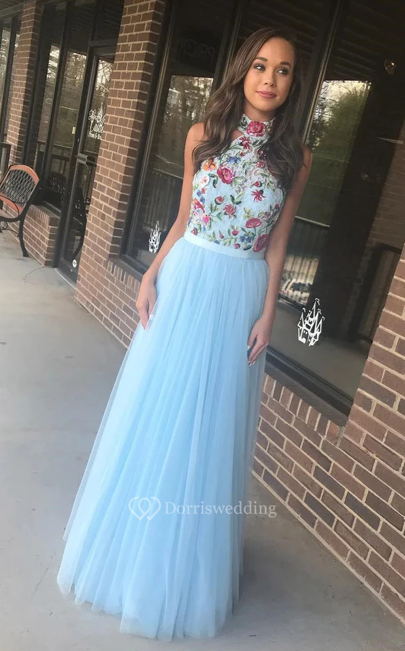 Ärmelloses, hochgeschlossenes Empire-Abendkleid aus Tüll mit floralen Applikationen view 4
