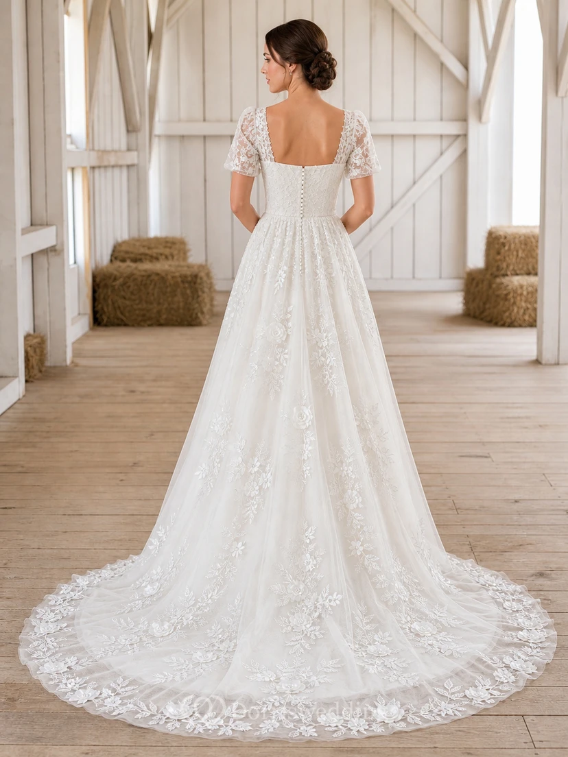 Vestido de novia de encaje estilo catedral vintage con escote cuadrado y mangas cortas view 2