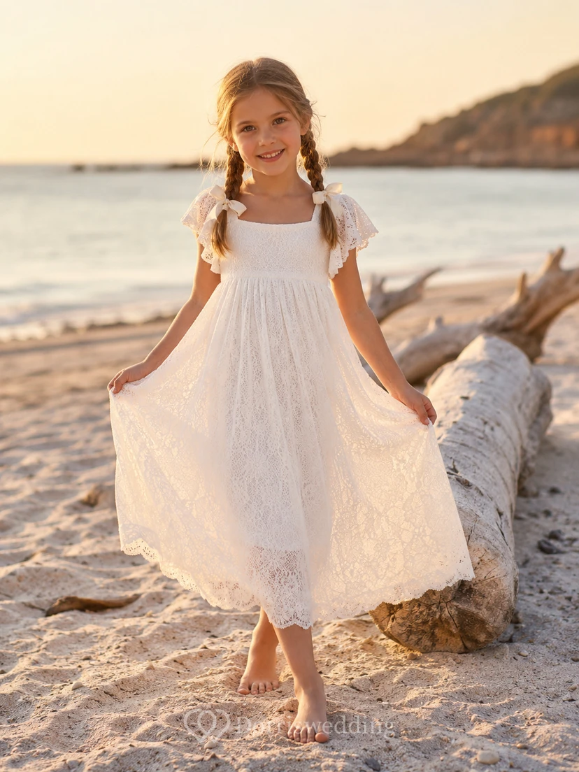 Vestido de niña de las flores, color marfil, encaje, tul, corte en A, manga corta, cuello joya, largo midi.