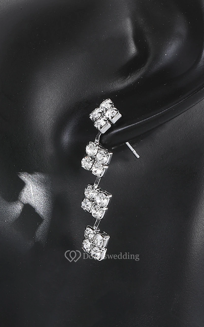Beautiful Flower Design Rhinestone Necklace and Earrings Jewelry Set view 3