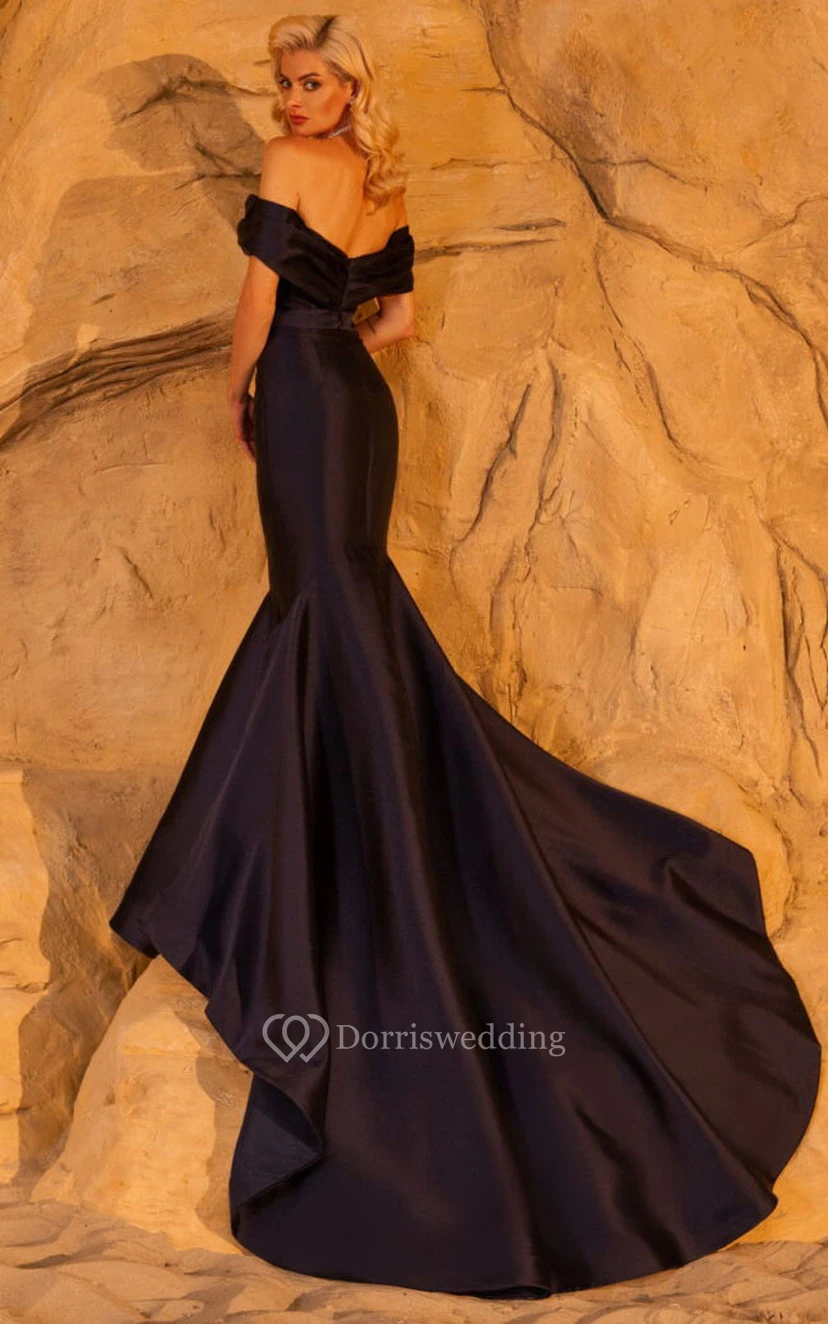 Off-the-shoulder Black Sheath Formal Mermaid Satin Evening Dress with Court Train view 3