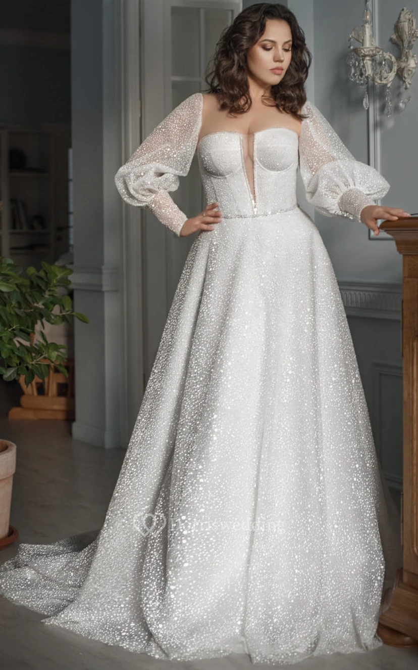 Vestido de novia modesto de talla grande con escote corazón, bordados y mangas abullonadas, corte A, estilo modesto.