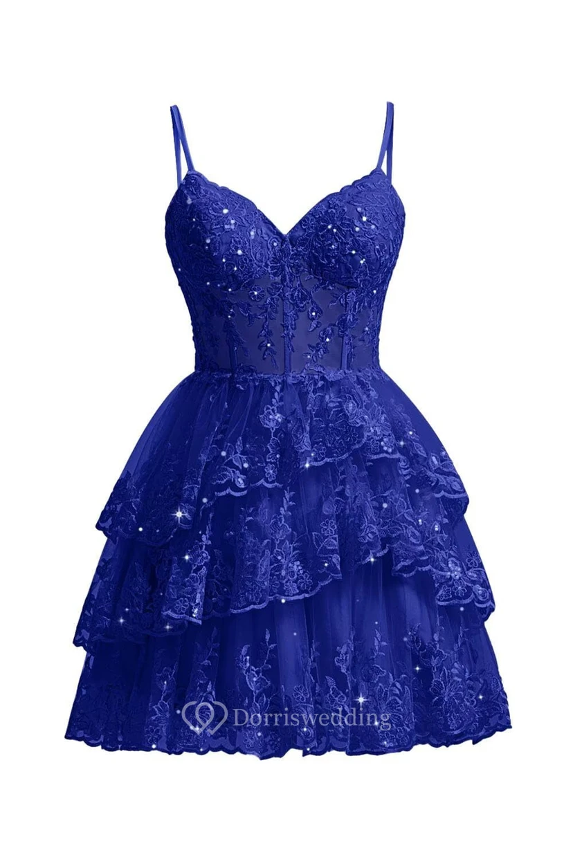 Robe de cocktail en dentelle violette à volants view 9