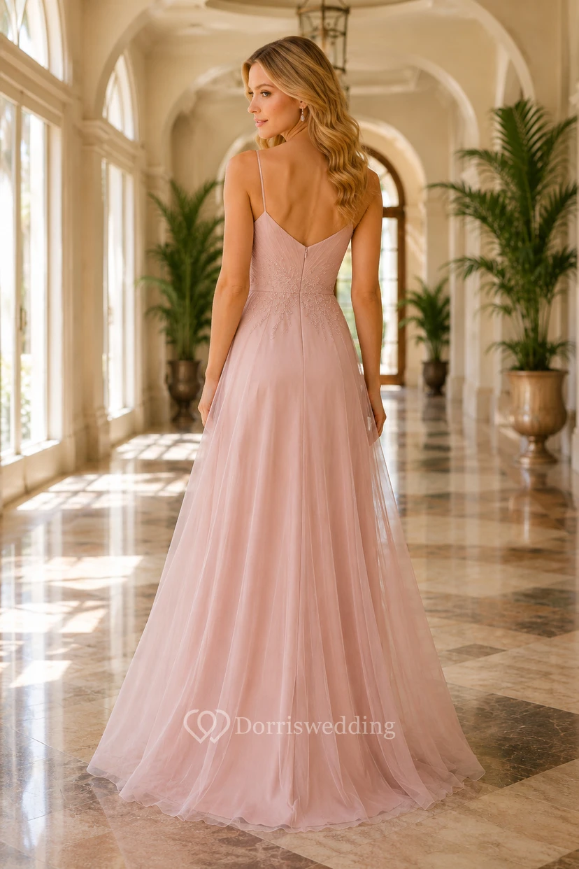 Vestido de fiesta color rosa empolvado de tul, corte en A, sin tirantes, escote corazón con abertura, largo hasta el suelo. view 2