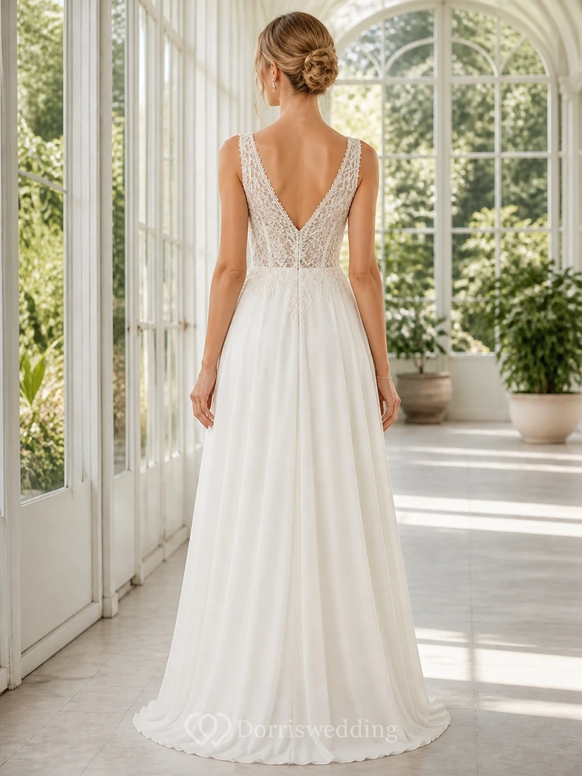 Vestido de novia sencillo de playa, corte A, escote en V profundo, encaje y gasa view 2