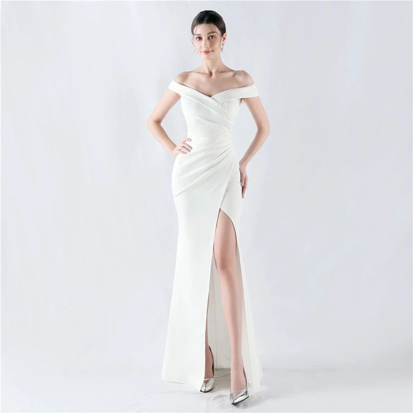 Robe de soirée classique asymétrique en satin à queue de poisson view 53