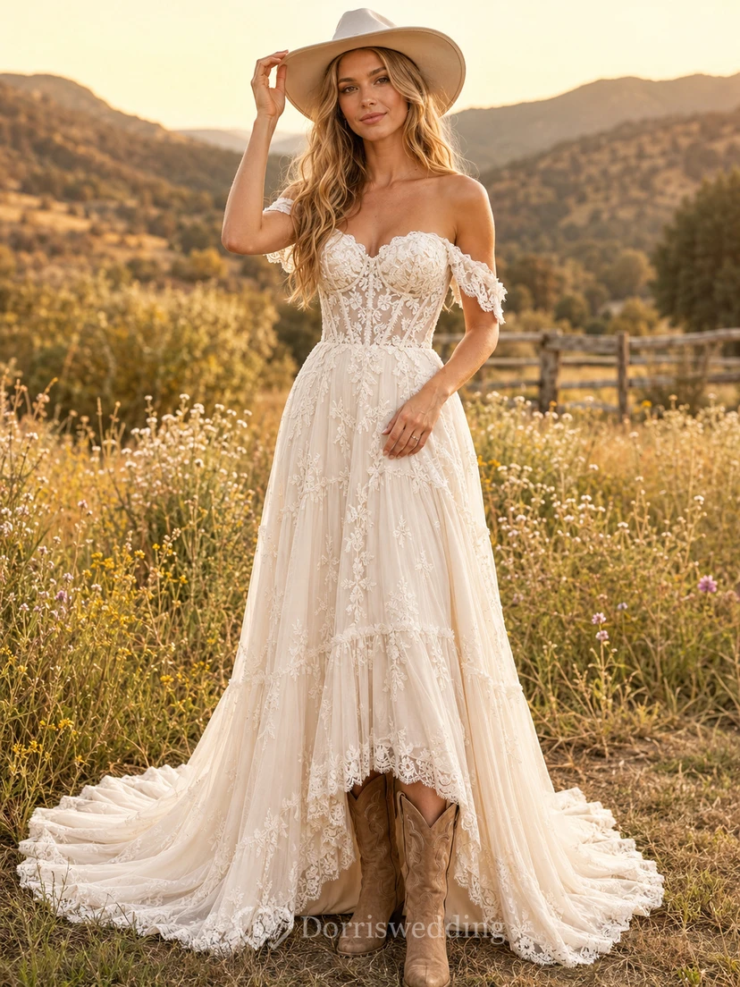 Brautkleid aus ländlicher Spitze und Tüll, A-Linie, schulterfrei, asymmetrisch mit Schlitz und Schnürung am Rücken