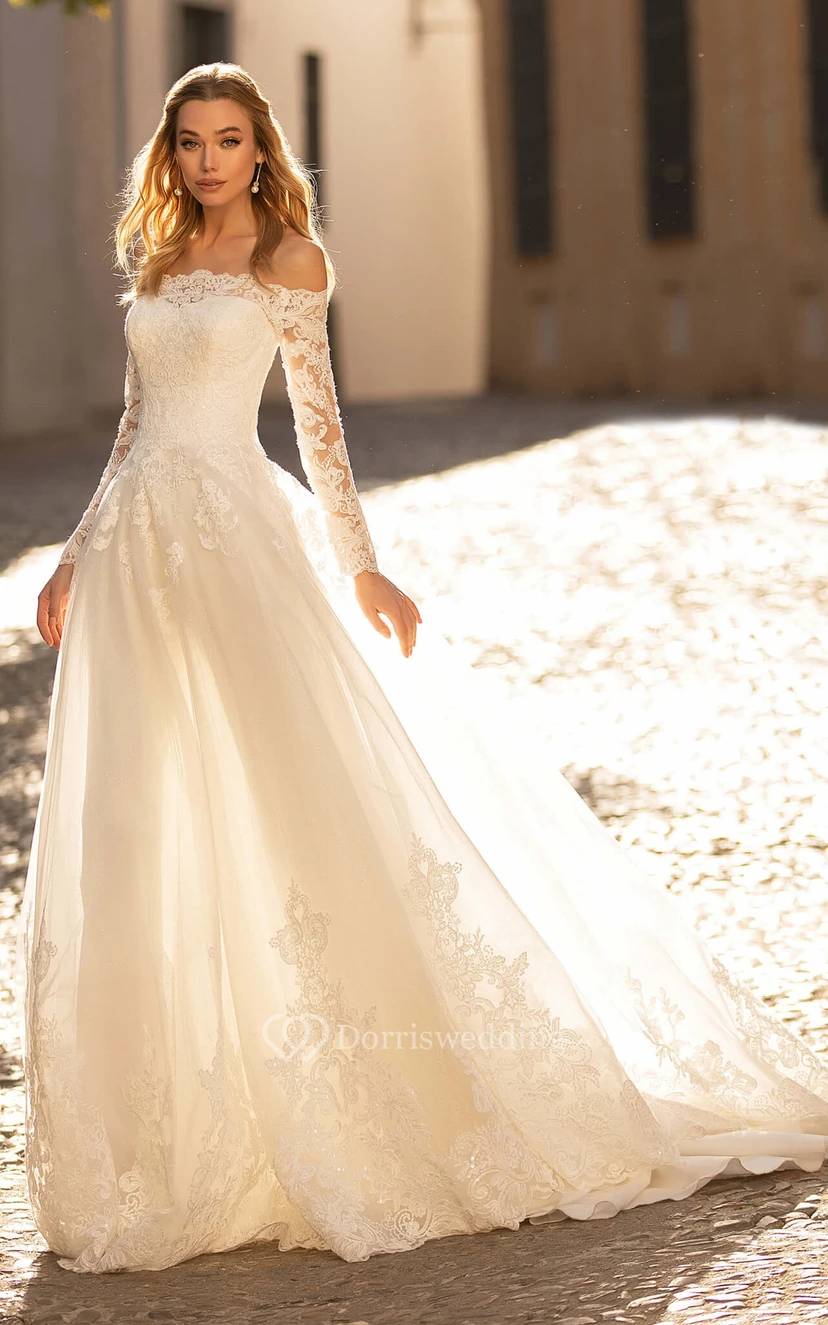 Sexy A-Linien-Brautkleid mit schulterfreiem Ausschnitt, Schleppe und langen Ärmeln sowie Applikationen view 3