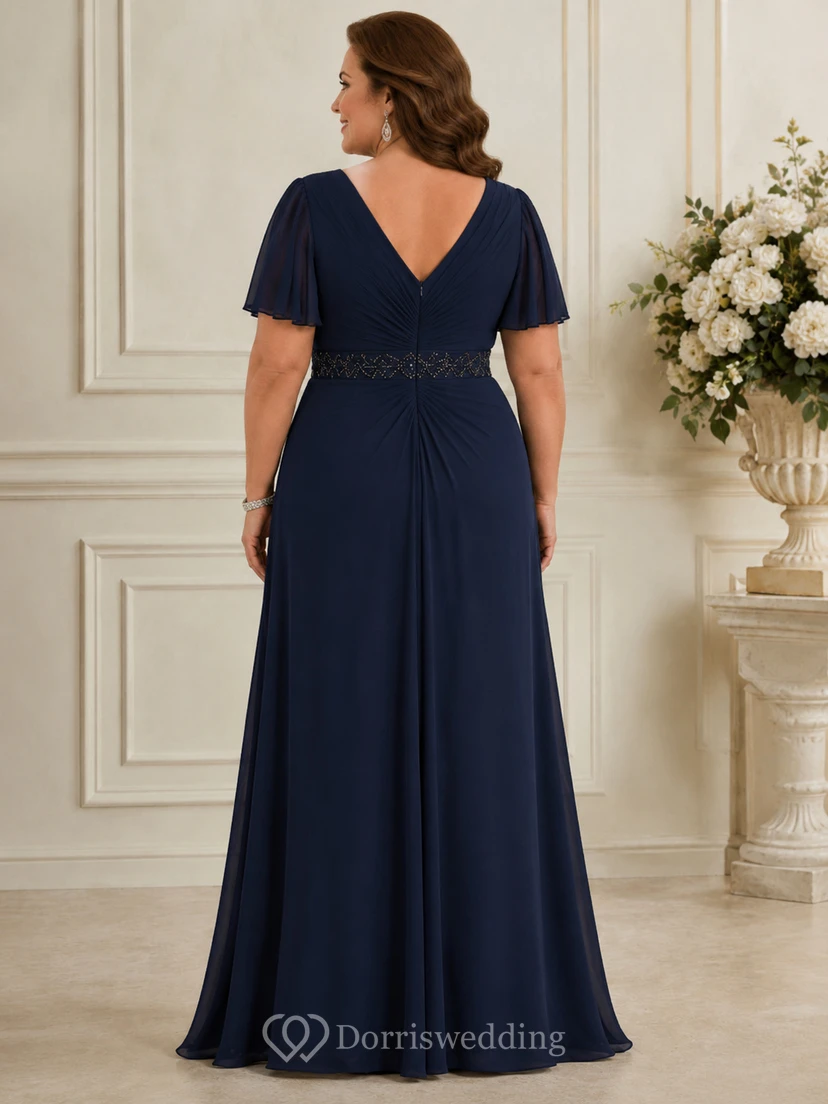 Robe de maman grande taille en mousseline de soie à manches courtes, col en V et coupe trapèze, ornée de fronces view 2