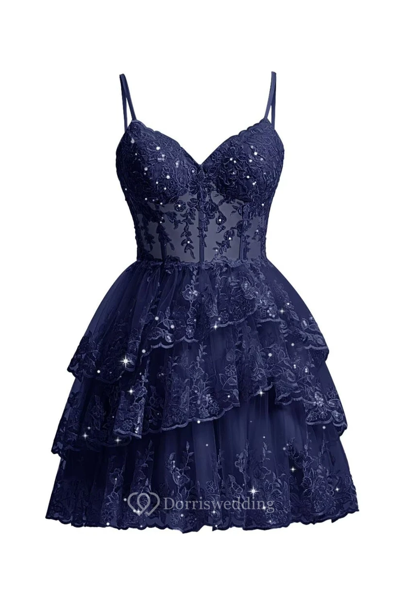 Robe de cocktail en dentelle violette à volants view 7
