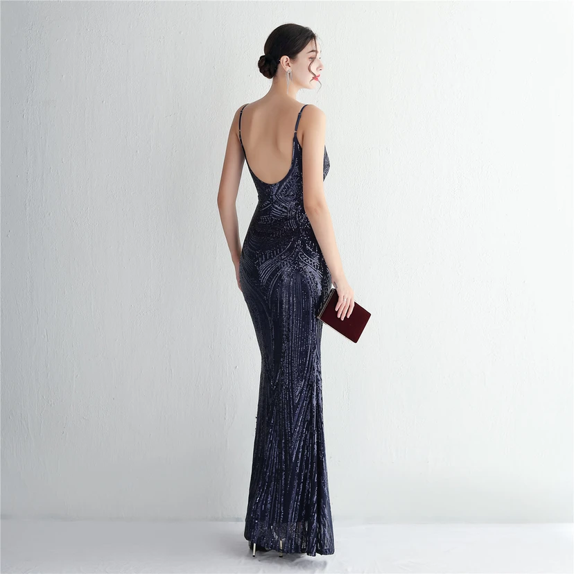 Vestido largo de noche con lentejuelas y tirantes de flores, ajustado, elegante y de estilo sofisticado. view 73